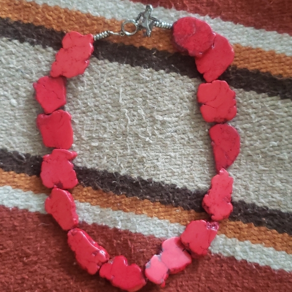 Jewelry - 🎄Ladie's Red Coral Slab Stone Necklace